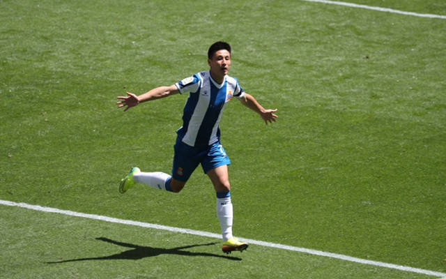  莱万接班人浮现，新星小将单场狂轰四球  